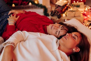 Silent Night: Expert Tips for Achieving Quality Sleep During the Holiday Season