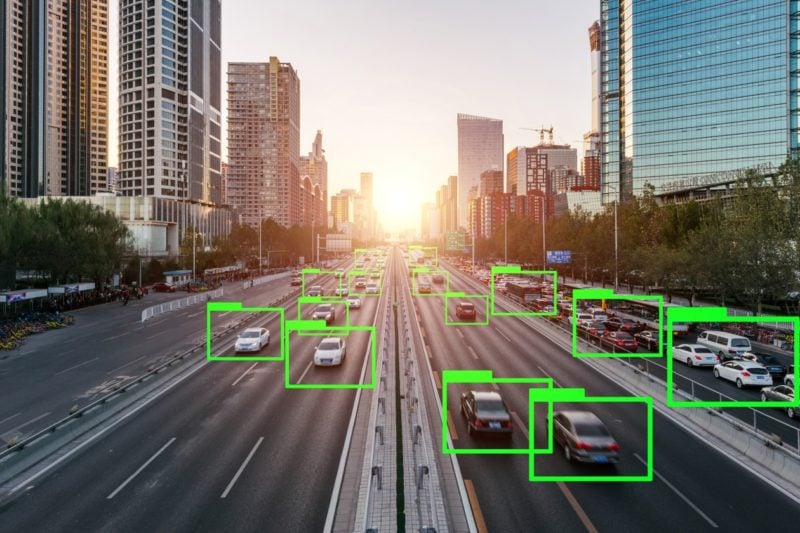 Less Traffic, Shorter Delivery Times: How This AI Future is Being Blocked by Automakers